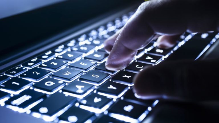 How Does Technology Impact HR Practices?