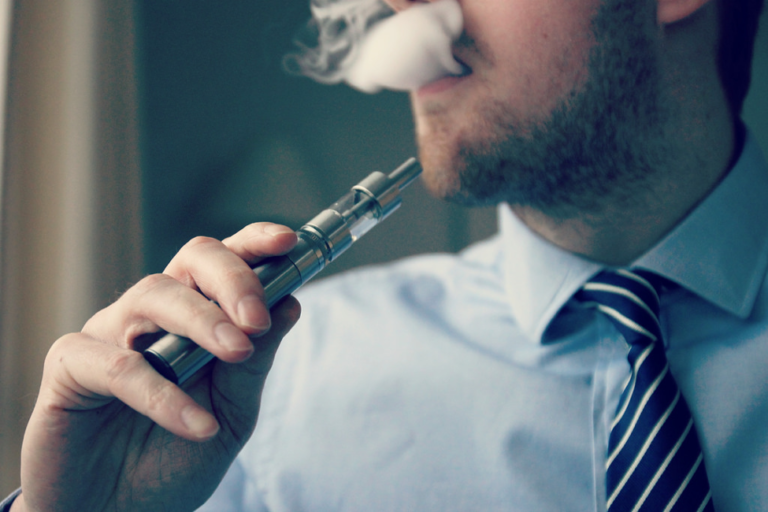 3 Of The Best Vaping Podcasts To Listen To Right Now