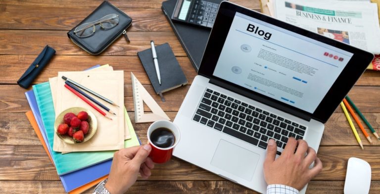 How To Start a Profitable Blog as a College Student?
