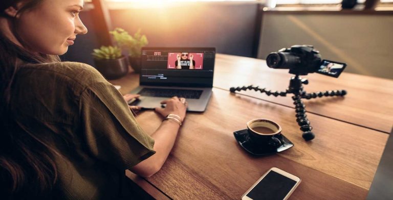 Why You Should Consider Vlogging and How to Get Started