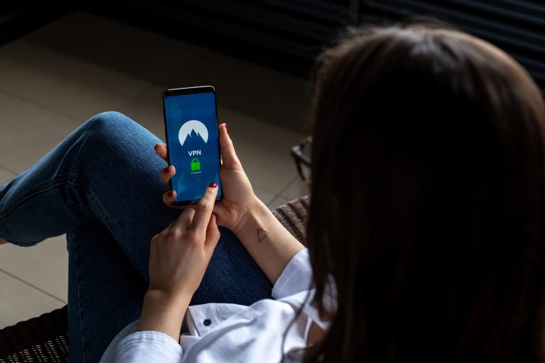 How to Set Up and Use a VPN?