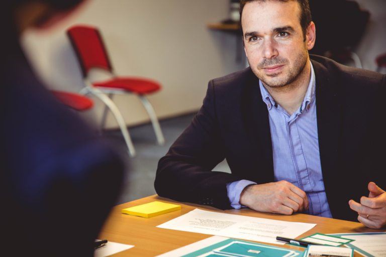 8 Things a Recruiter Should Pay Attention to While Conducting a Job Interview