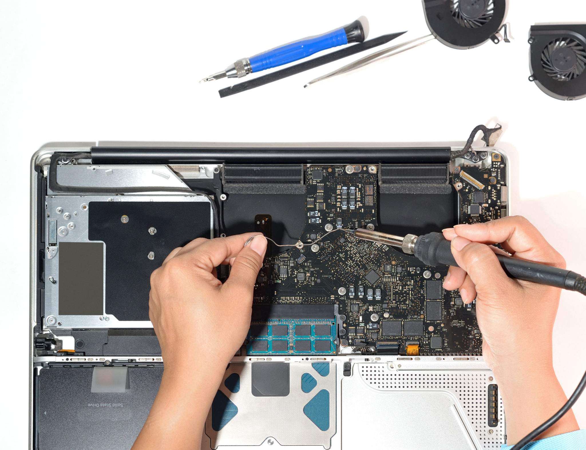 Apple Mac Repair: 2 Common Hardware Issues And How To Manage Them - Techlogitic