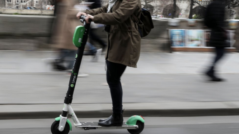 Electric Scooter Ireland Gives Safety Tips for Newbie Scooter Riders