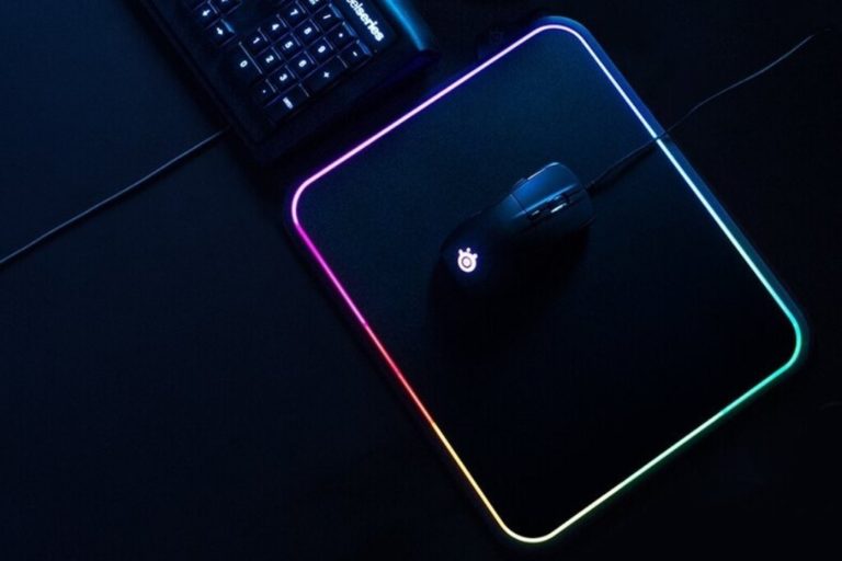 how to clean a mouse pad