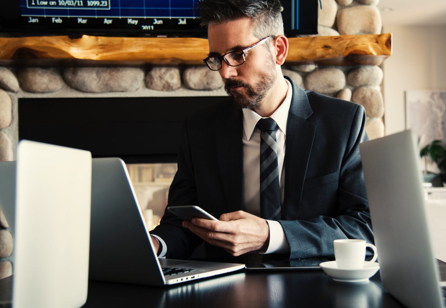 What Does An Employment Lawyer Do Techlogitic