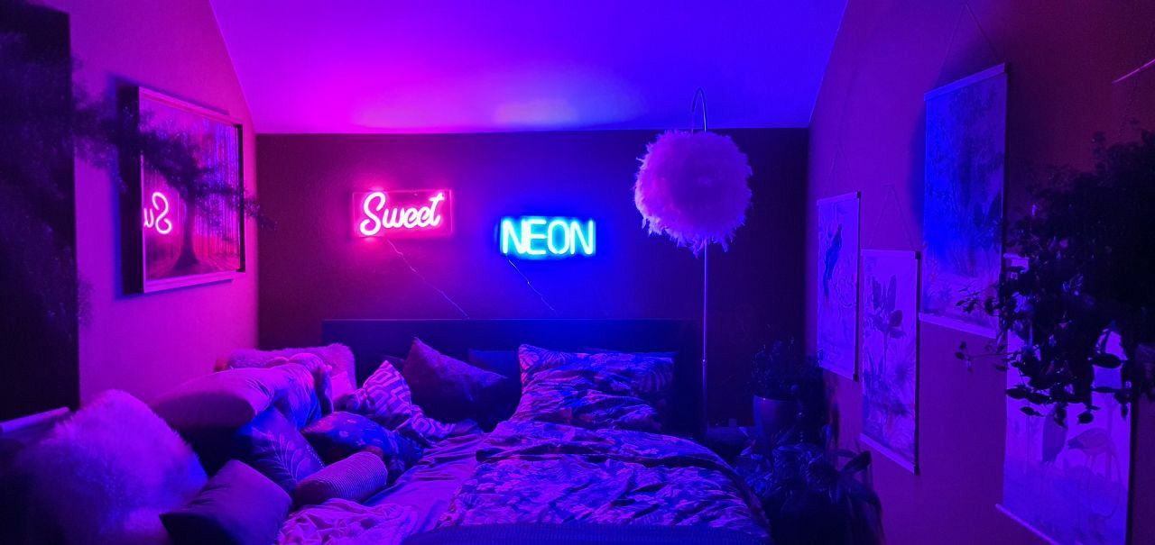 Create A Comfortable Environment In Your Bedroom With Attractive LED Neon Lights