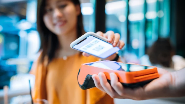 Fulfillment in the Digital Age: Leveraging Technology to Drive Efficiency and Customer Satisfaction