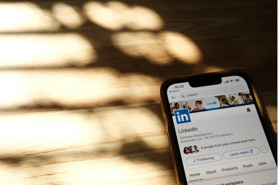 Social Selling on LinkedIn How to Do It Successfully
