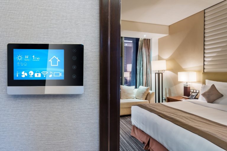 Smart Home Technology for a Sustainable Lifestyle