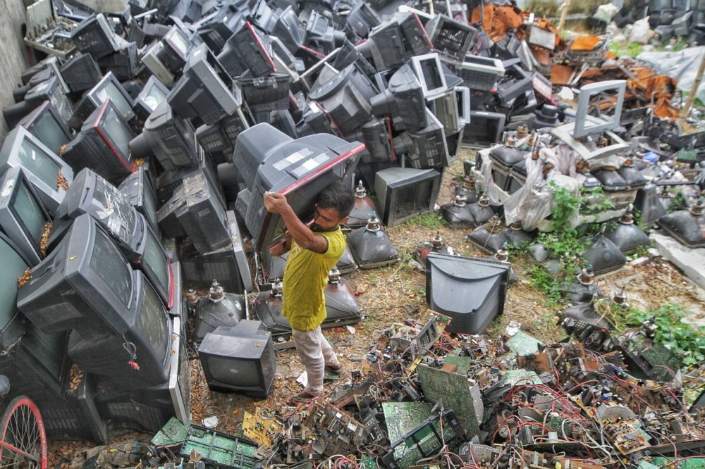 E-Waste Recycling Benefits