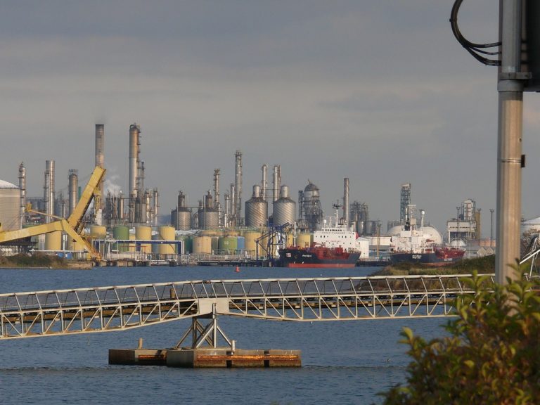 Oil Trading