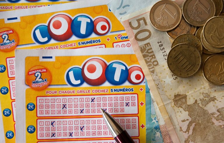 Interactive Live-Streamed Lottery Draws: The Entertainment Factor