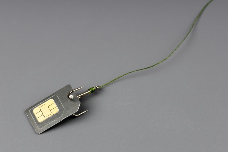 From Mini to eSIM: The Complete Evolution of SIM Card Formats