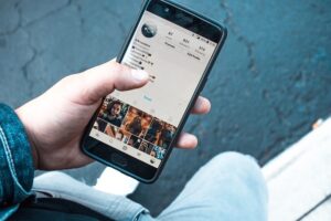 How to Open and Verify Social Media Accounts Without Using A Personal Number