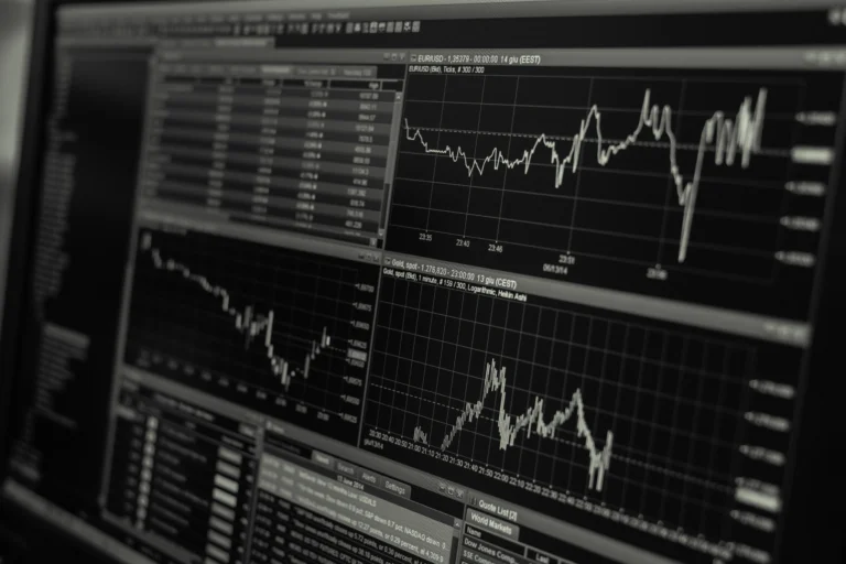 Synthetic Indices Calculator for Managing Risks and Maximizing Profits